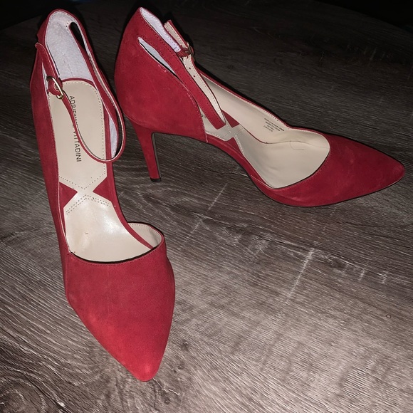 Ladies Pump - Picture 2 of 6